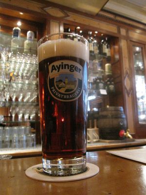 Altbairisch Dunkel Ayinger (Айингер Альтбайриш Дункель) бутылка