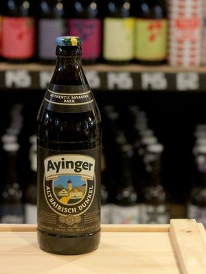 Altbairisch Dunkel Ayinger (Айингер Альтбайриш Дункель) бутылка
