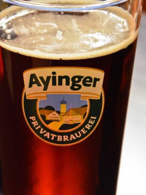 Altbairisch Dunkel Ayinger (Айингер Альтбайриш Дункель) бутылка