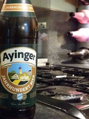Jahrhundert Bier Ayinger (Айингер Cтолетнее) бутылка